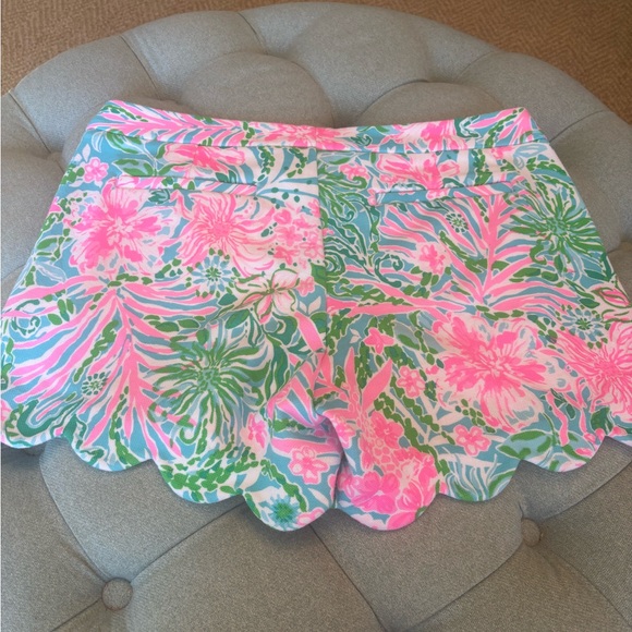 Lilly Pulitzer Pink and Green Sarong Shorts with Scalloped Hem - Picture 3 of 4